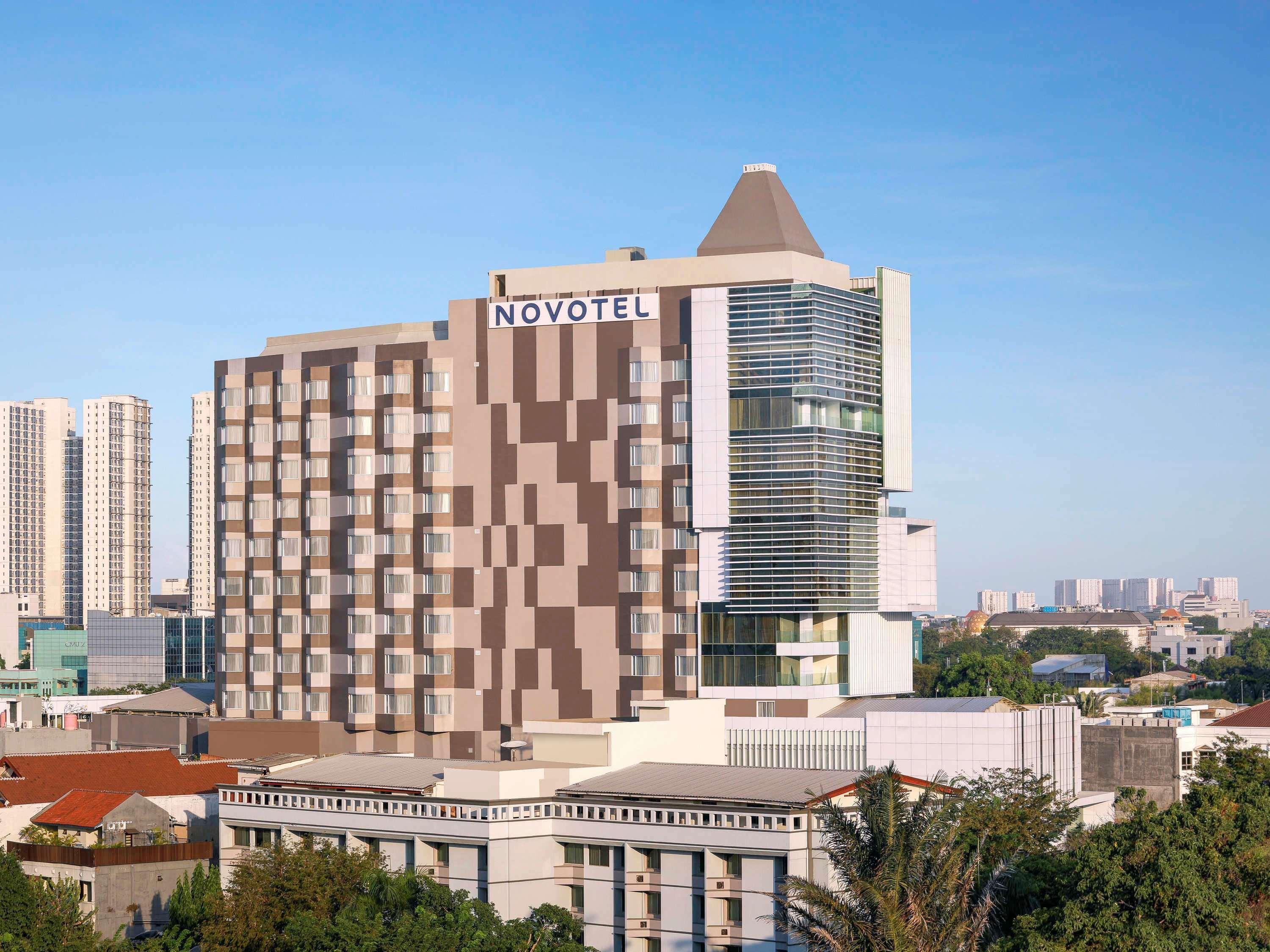 Novotel Jakarta Cikini Exteriör bild